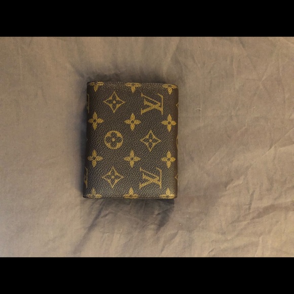 Authentic Louis Vuitton Monogram Compact Wallet - Picture 6 of 7